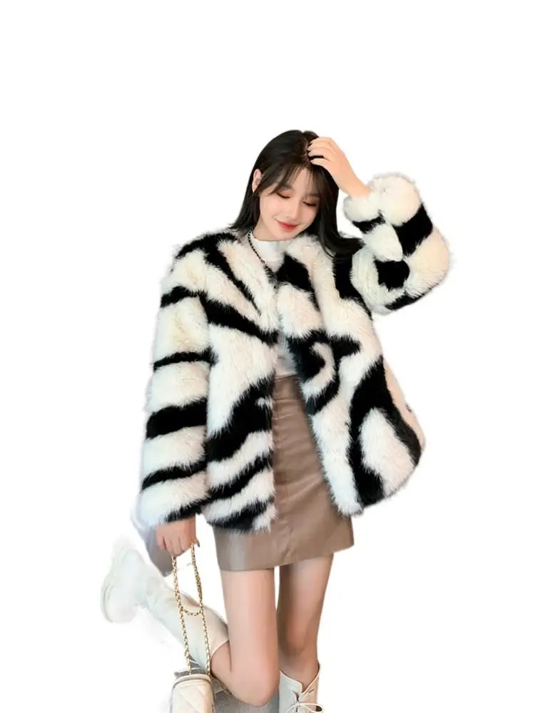 

2025 Women's Clothing Imitation Fox Fur Jacket 2 Winter New 1125