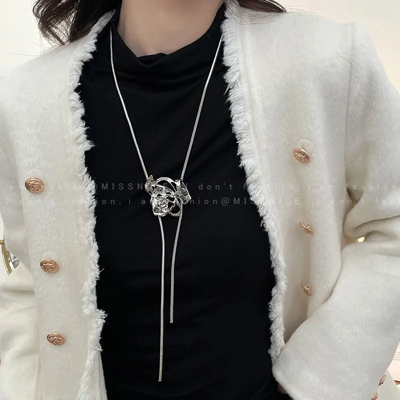 Adjustable Drawstring Hollow Rose Choker Premium Lightweight Alloy Unique Design Versatile Layering Necklace for Women Daily
