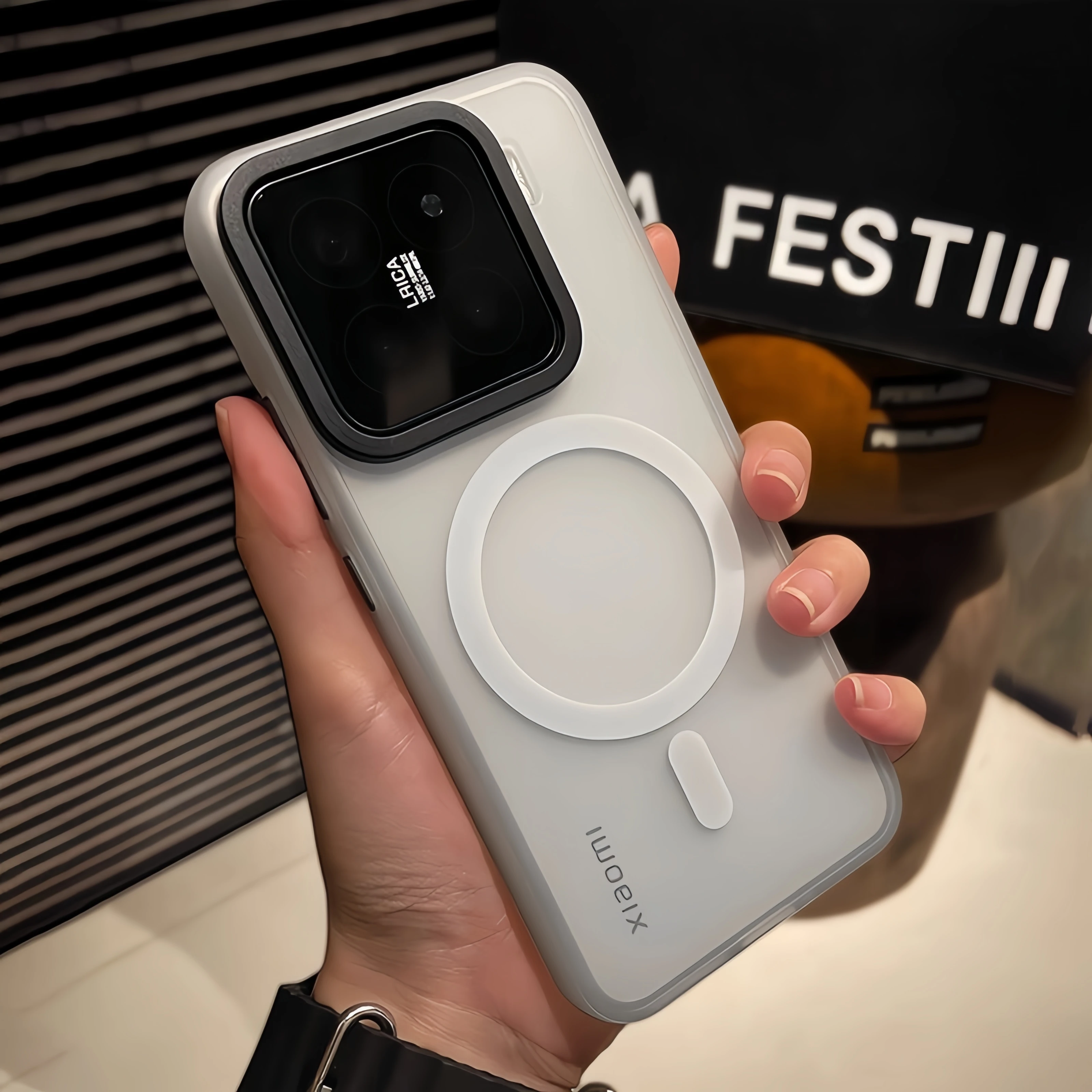 حافظة لهاتف Xiaomi 15 فاخرة ذات ملمس غير لامع Magsafe غطاء هاتف مقاوم للصدمات لهاتف Xiaomi 15 14 Pro 15 Ultra shell Bumper Funda
