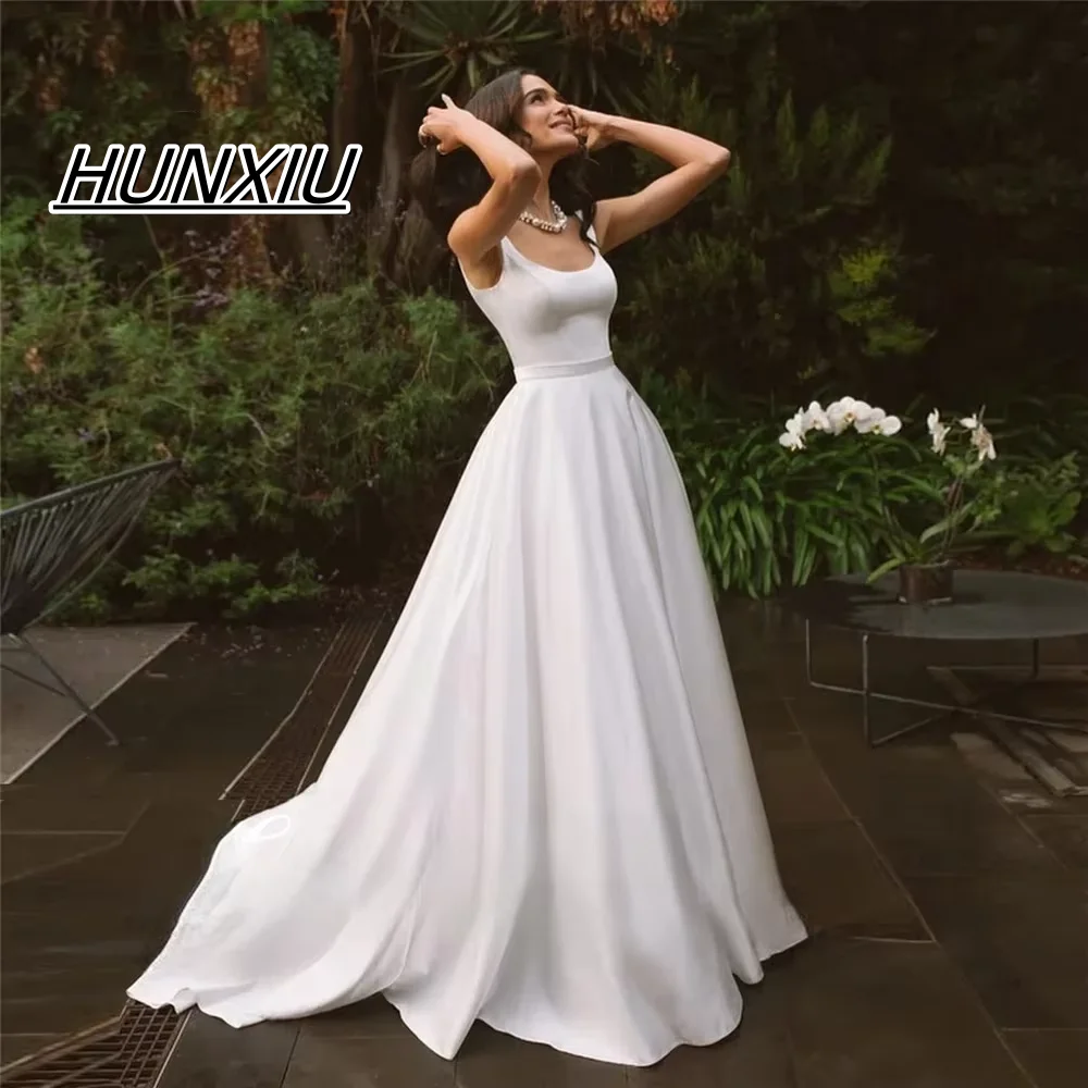Customized Simple And Elegant Rural A-line Square Neckline Satin Wedding Dress Sleeveless Floor Length Bridal Gown