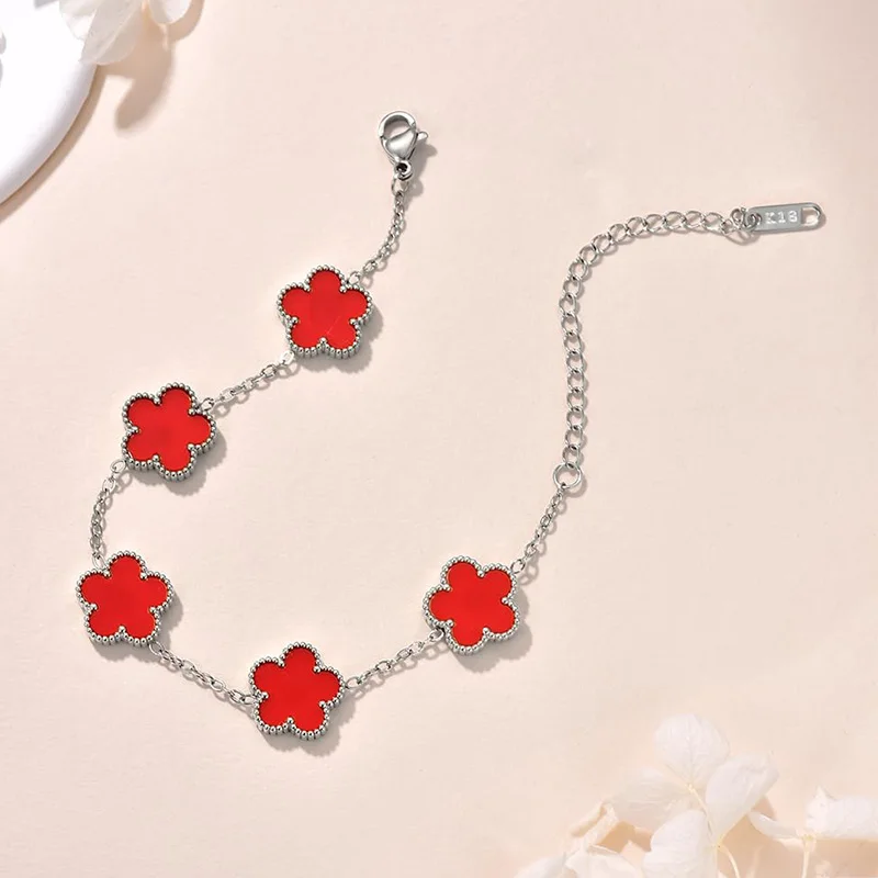 Nueva flor de cinco hojas de la suerte chapada en plata, joyería de trébol, pulsera de acero inoxidable, accesorios exquisitos para fiesta, regalo