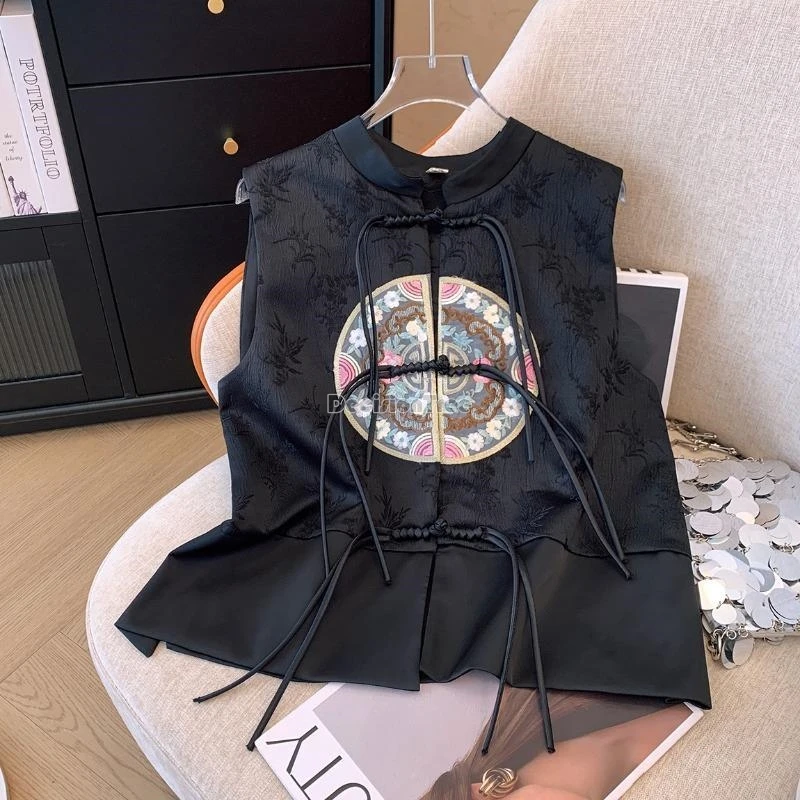 2024 new fashion design sense button tassel waistcoat sleeveless embroidery jacquard tang suit vest chinese style patchwork vest