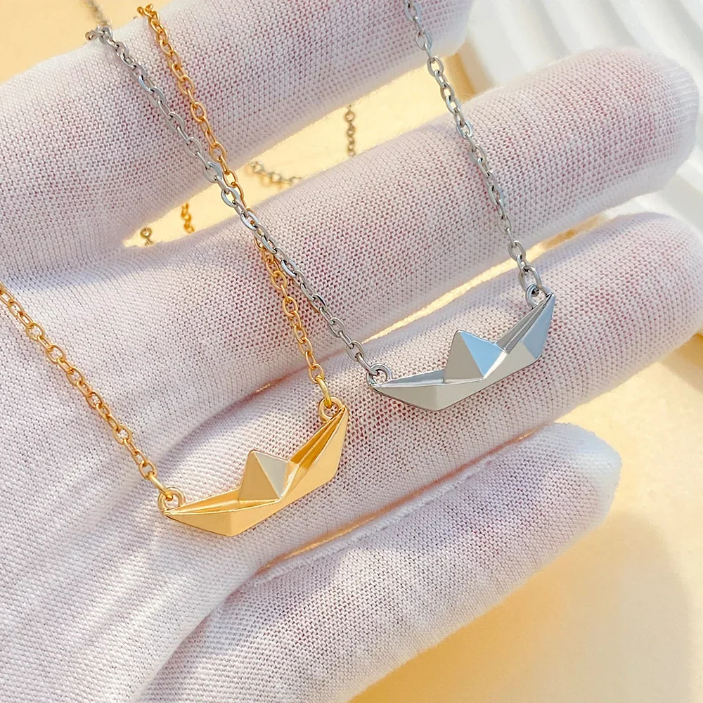 Fashion Boat Pendant Necklace for Women Personality Metal Compact Originality Choker Pendant Necklace Jewelry Accessories Gift