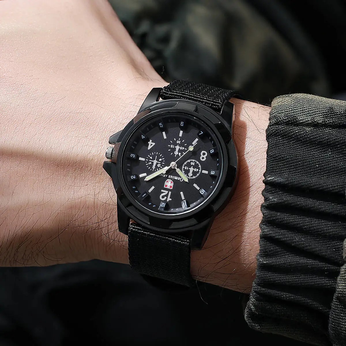 Men Military Watches Casual Nylon Band Mens Sport Quartz Watch Relogio Masculino Reloj Hombre（Without Box）