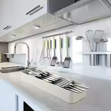 Compact Cutlery Organizer, Multi-Compartment Storage Tray For Kitchen Drawers.