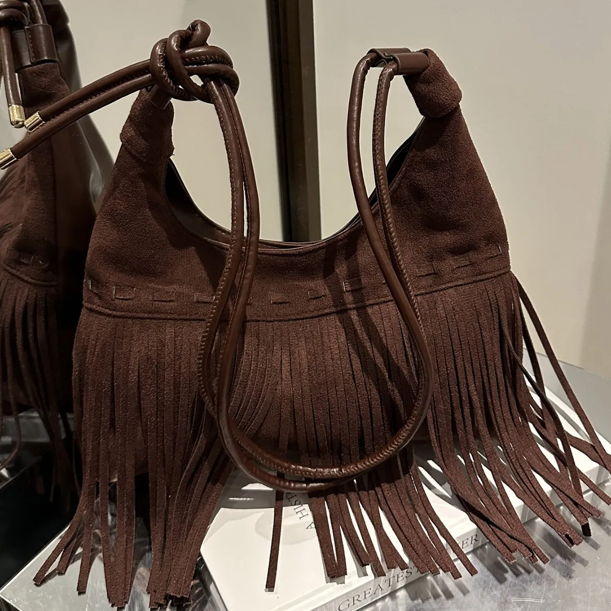 

2025 Boho Denim Underarm Bag Vintage Fringe Crossbody Purse Western Shoulder Bag for Women Trendy Autumn Winter Handbag
