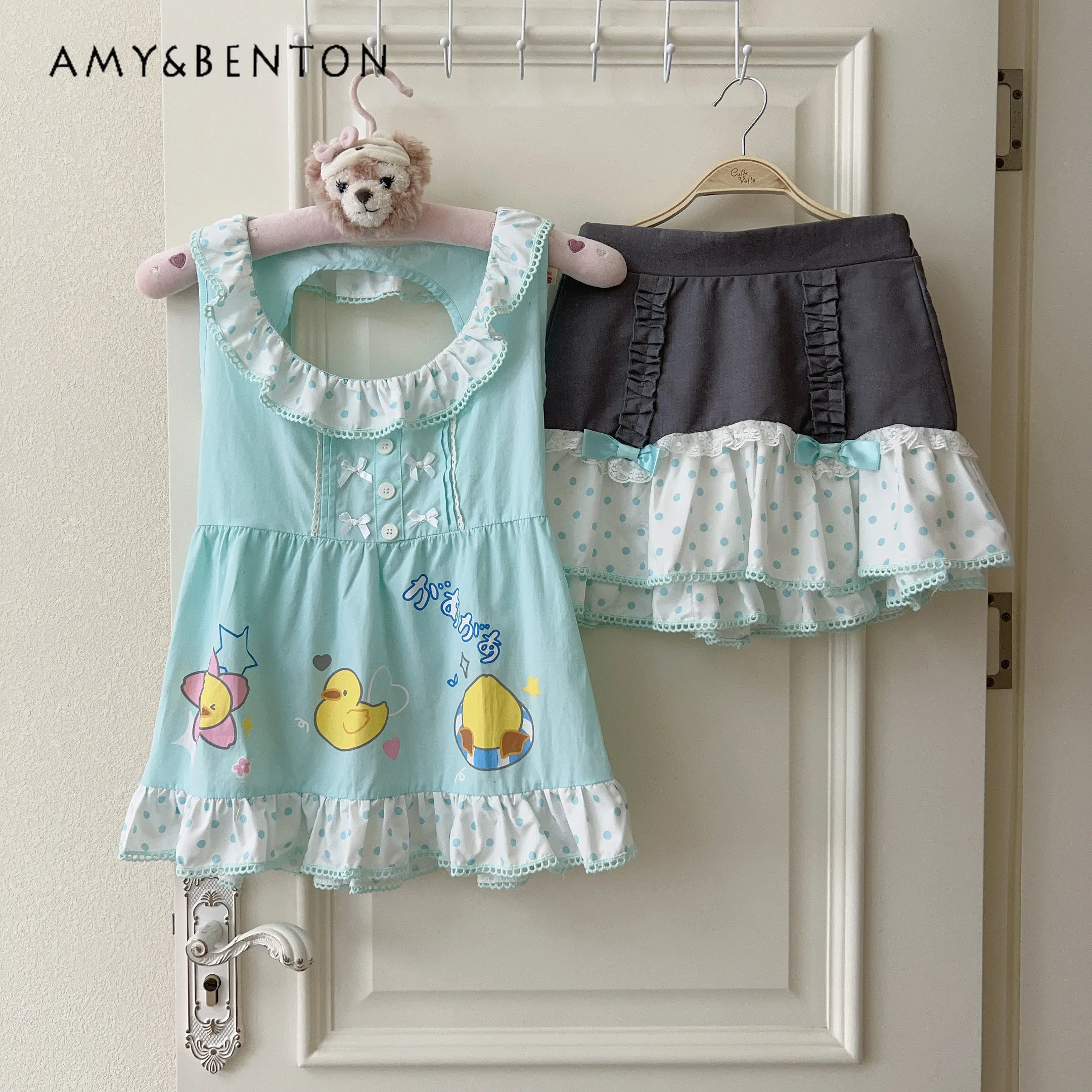 

Летний комплект из двух предметов: майка с милым мультяшным принтом и мини-юбка с бантом в стиле колор-блок, японский милый наряд в стиле Лолита для женщин