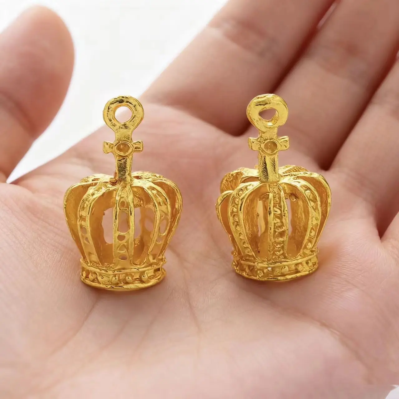 10 Pcs/Lot 20x13mm Antique Bronze Colors 3D Crown Charms Pendant Jewelry Findings Handmade Charms Pendants Jewelry Findings