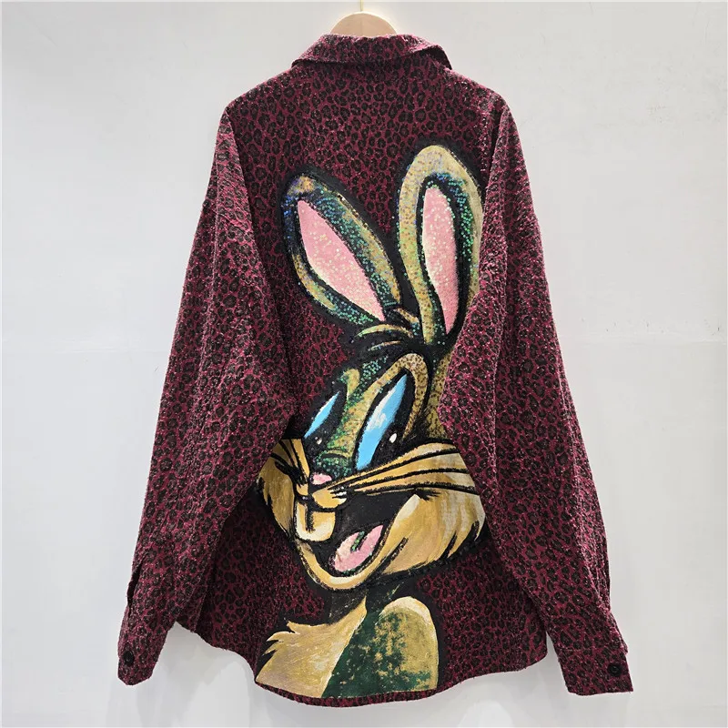 MINISO طباعة الفهد أوائل الخريف المتخصصة شخصية الترتر الكرتون فضفاضة تناسب تصميم كليب على اتجاه القميص النسائي