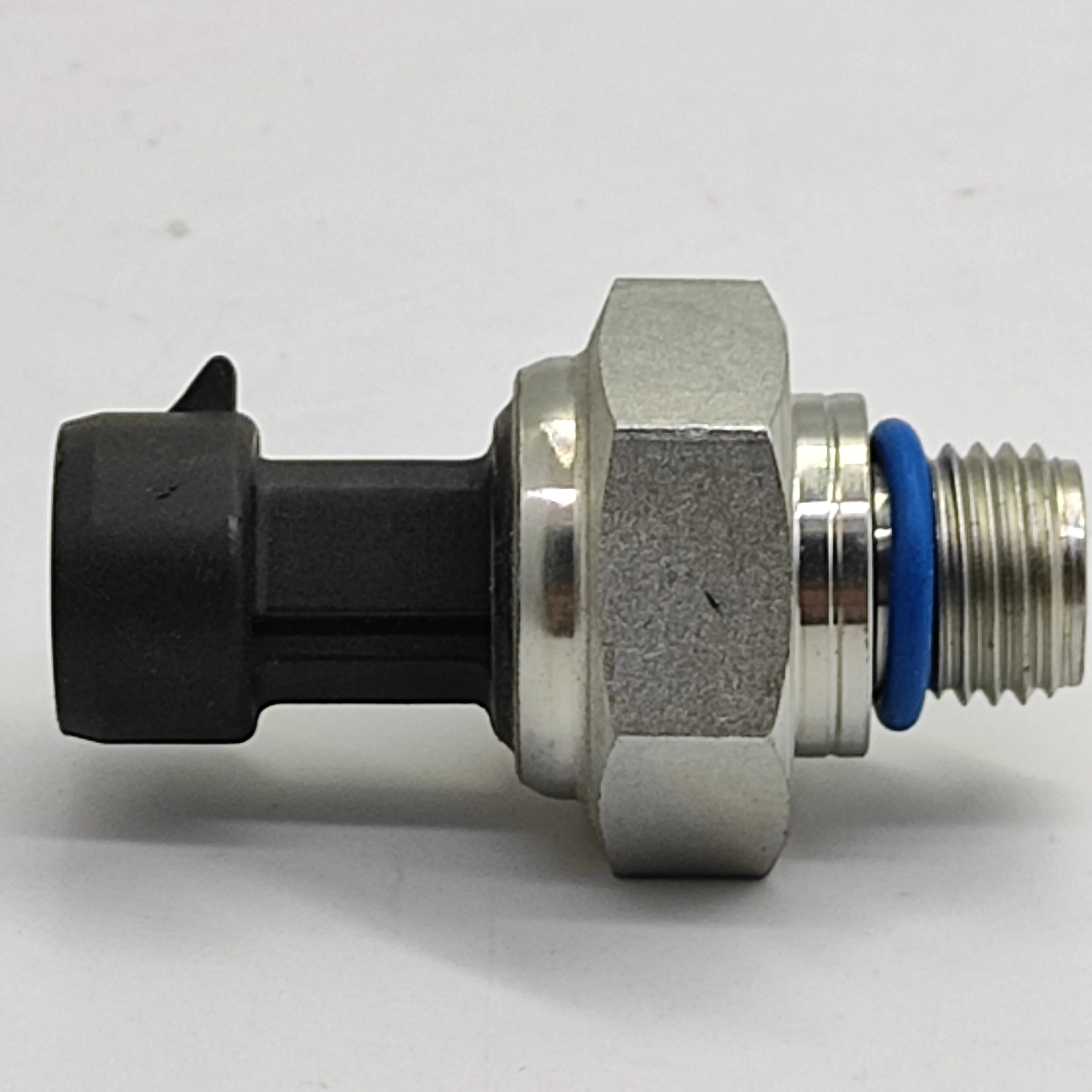 High Quality 4921495 Fuel Rail Oil Natural Gas Pressure Sensor Transducer for Cummins QSX15 ISX15 3.9L 5.9L Diesel