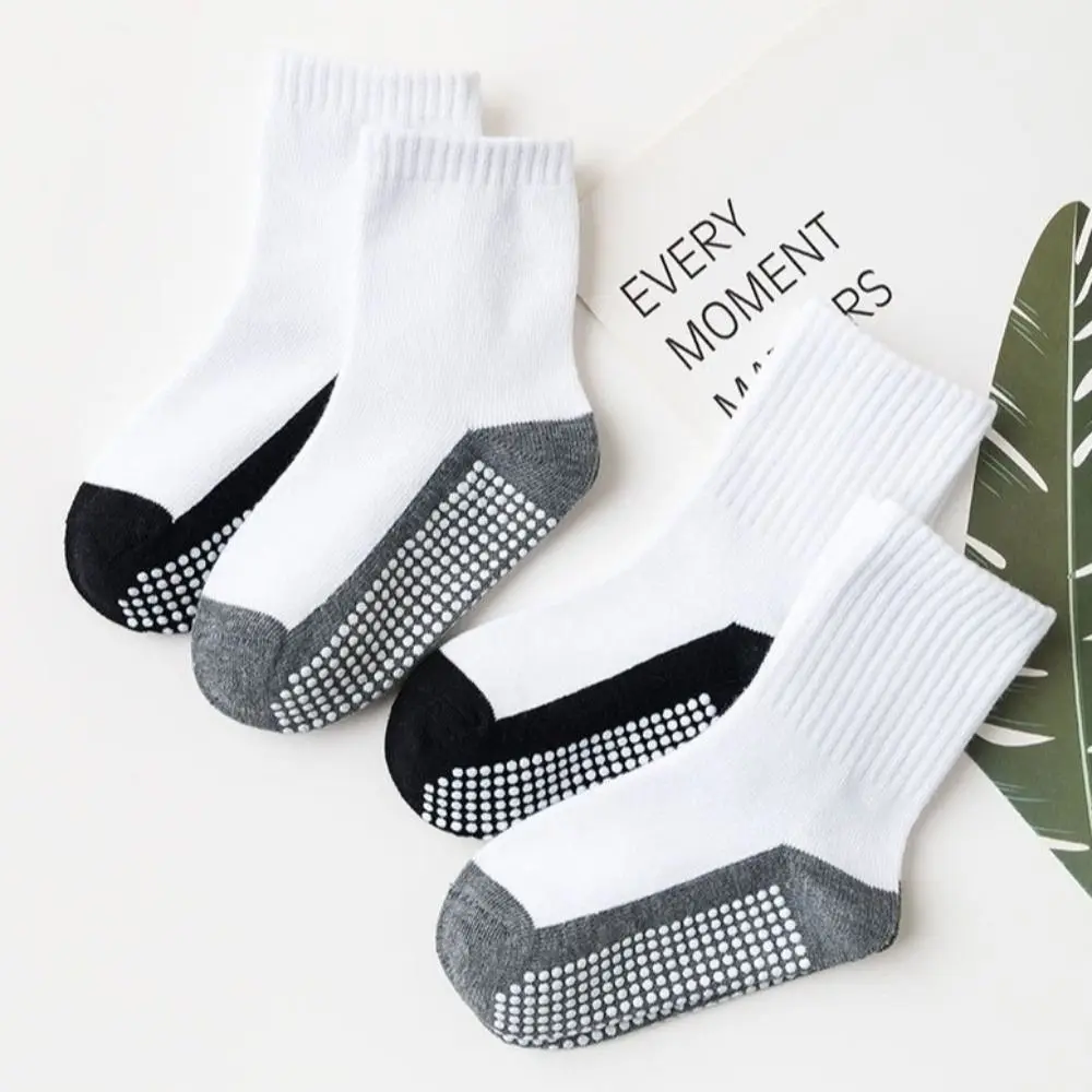 5 أزواج منتصف أنبوب الاطفال المضادة للانزلاق الجوارب عدم الانزلاق القابض الصلبة القطن الأطفال جوارب يمكن السير بها على الأرض لزجة تنفس #4