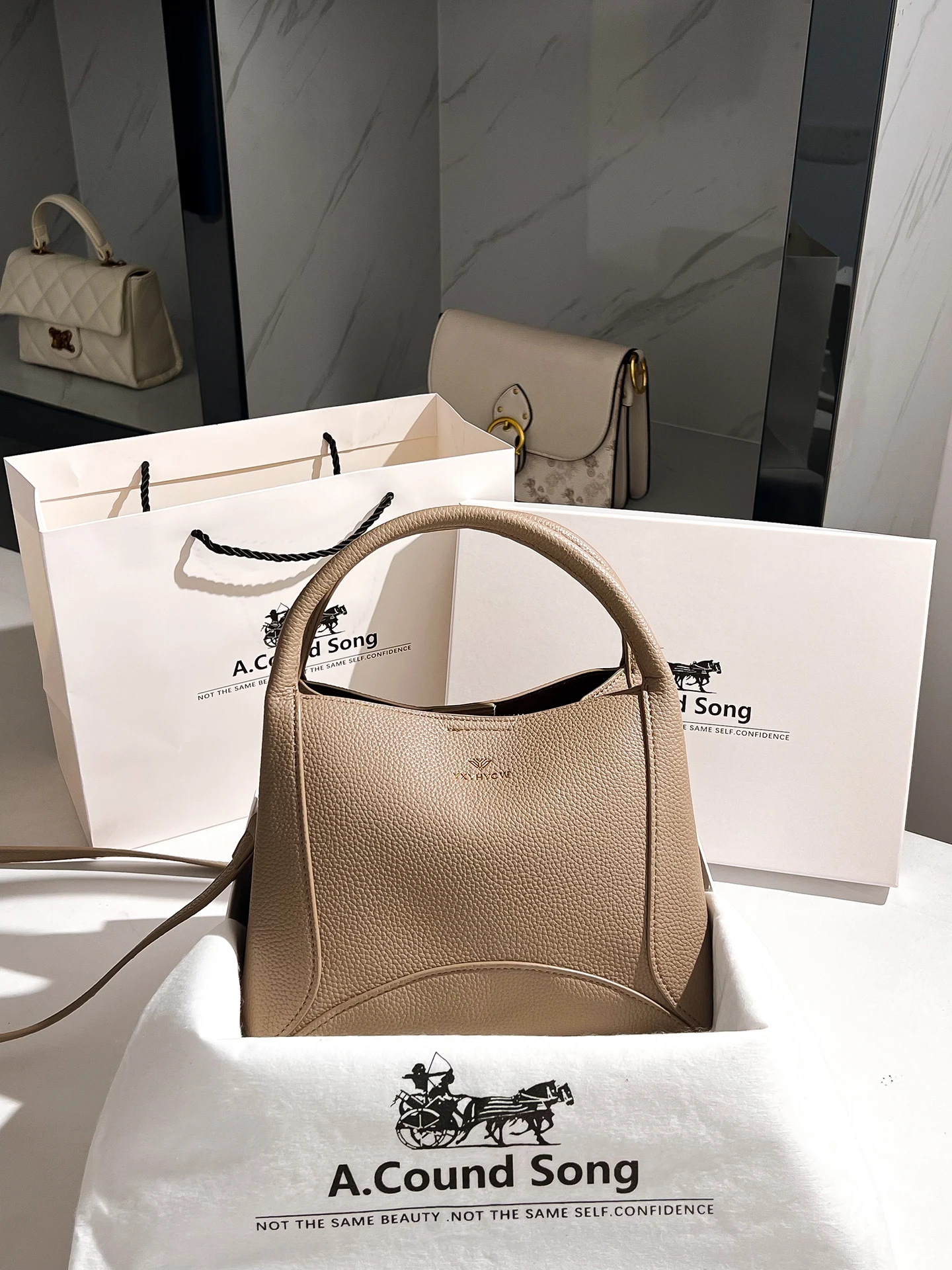 

Acound Song Ladies Leather Handbag Commuter Tote Bag 2025 New Faion Crossbody Bag Casual Simple Sle Detachable oulder S...