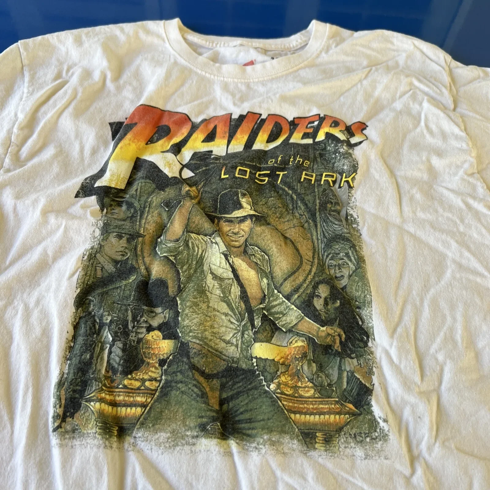 

indiana jones tee L