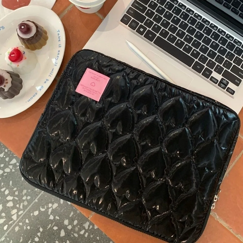 

Tablet Cover Love Heart Tablet Storage Bag Large Capacity Korean Style Laptop Sleeve Puffy Design Shockproof Tablet Pouch Women