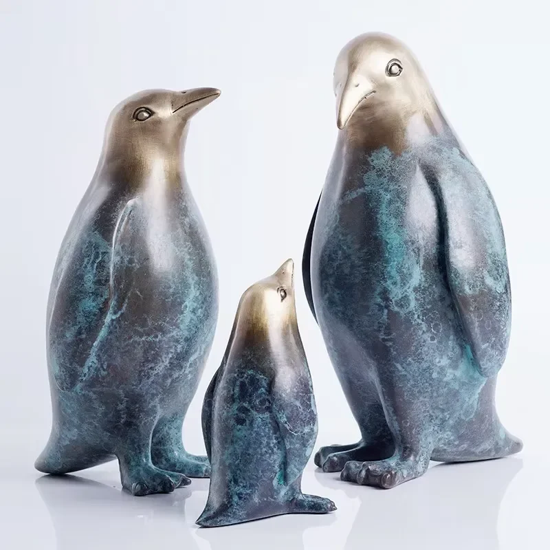 Handmade Pure Copper Penguin Sculpture Bronze Metal Craft Home Decor Artistic Animal Statue for Living Room Office Desktop