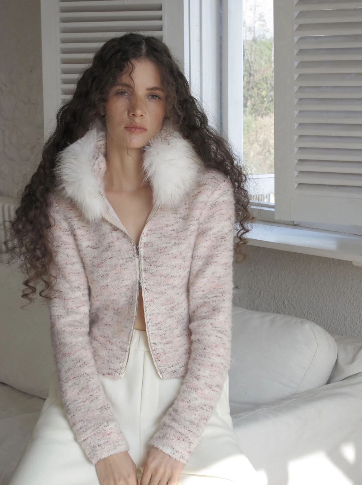 

Кардиган Cariedo с воротником из искусственного меха, вязаный, из смесовой шерсти, с двойной молнией, воротник-стойка, теплый, укороченный, из нейлона и полиэстера