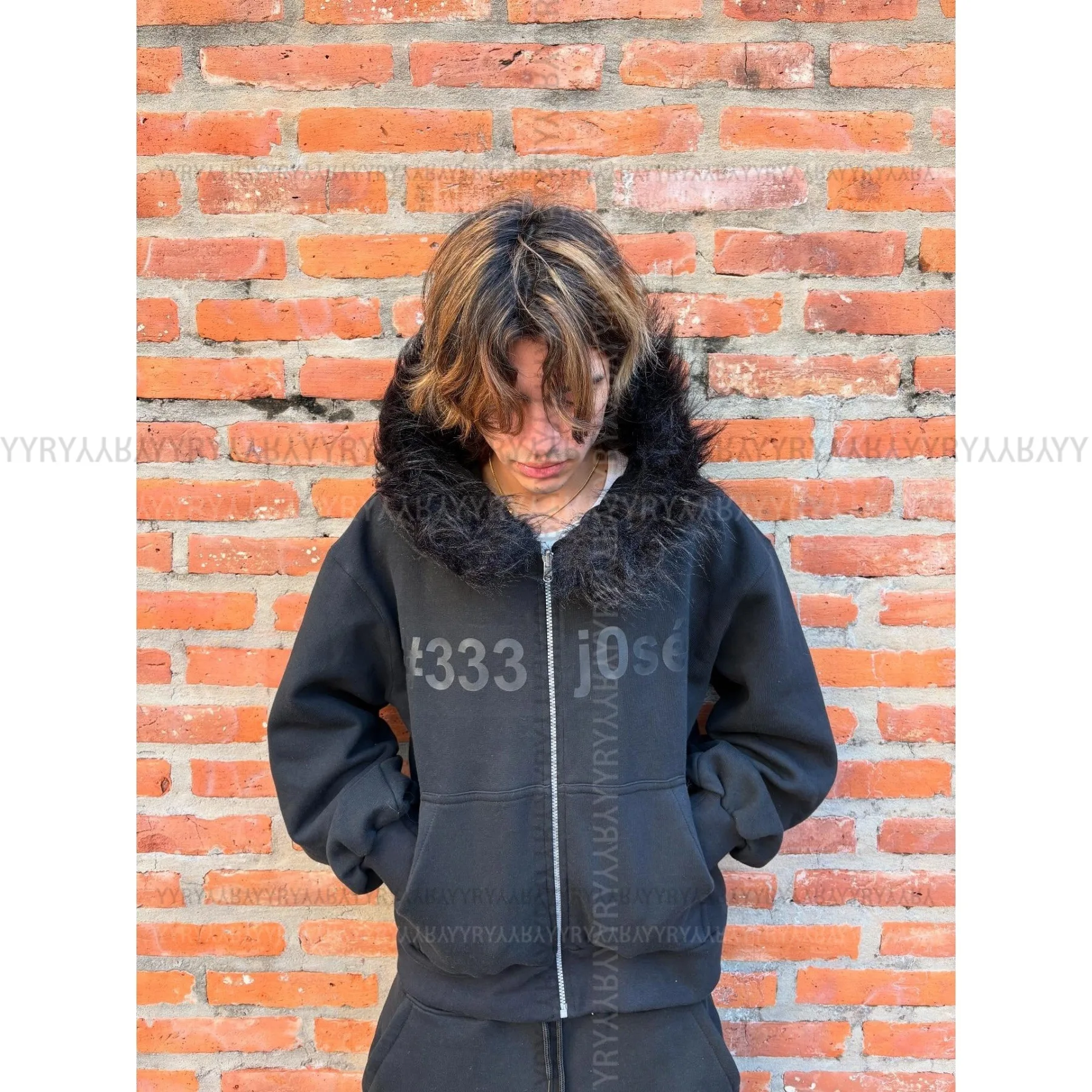 

Y2K эстетичная ретро зимняя толстовка с меховым воротником и буквенным принтом, камуфляжная уличная мужская и женская толстовка на молнии с длинными рукавами