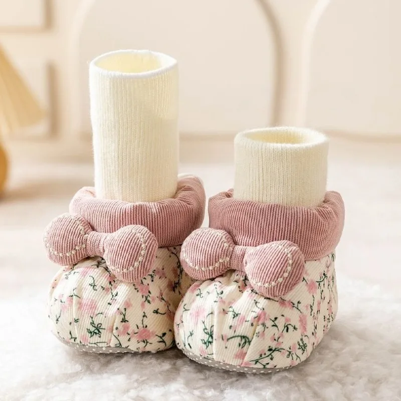 

Winter Non Slip Infant Step in Shoes 0-12M Fleece Lined Soft Soled Cartoon Baby Shoes Ersatile Indoor Outdoor