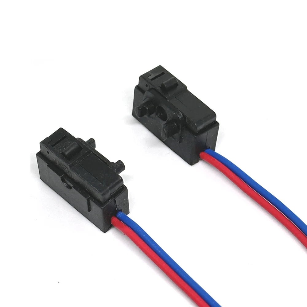 1PCS/2PCS Right/Left Micro Switch For Octavia Fabia Superb Passat B5 Bora Golf 4 Door Sensor Lock Connector
