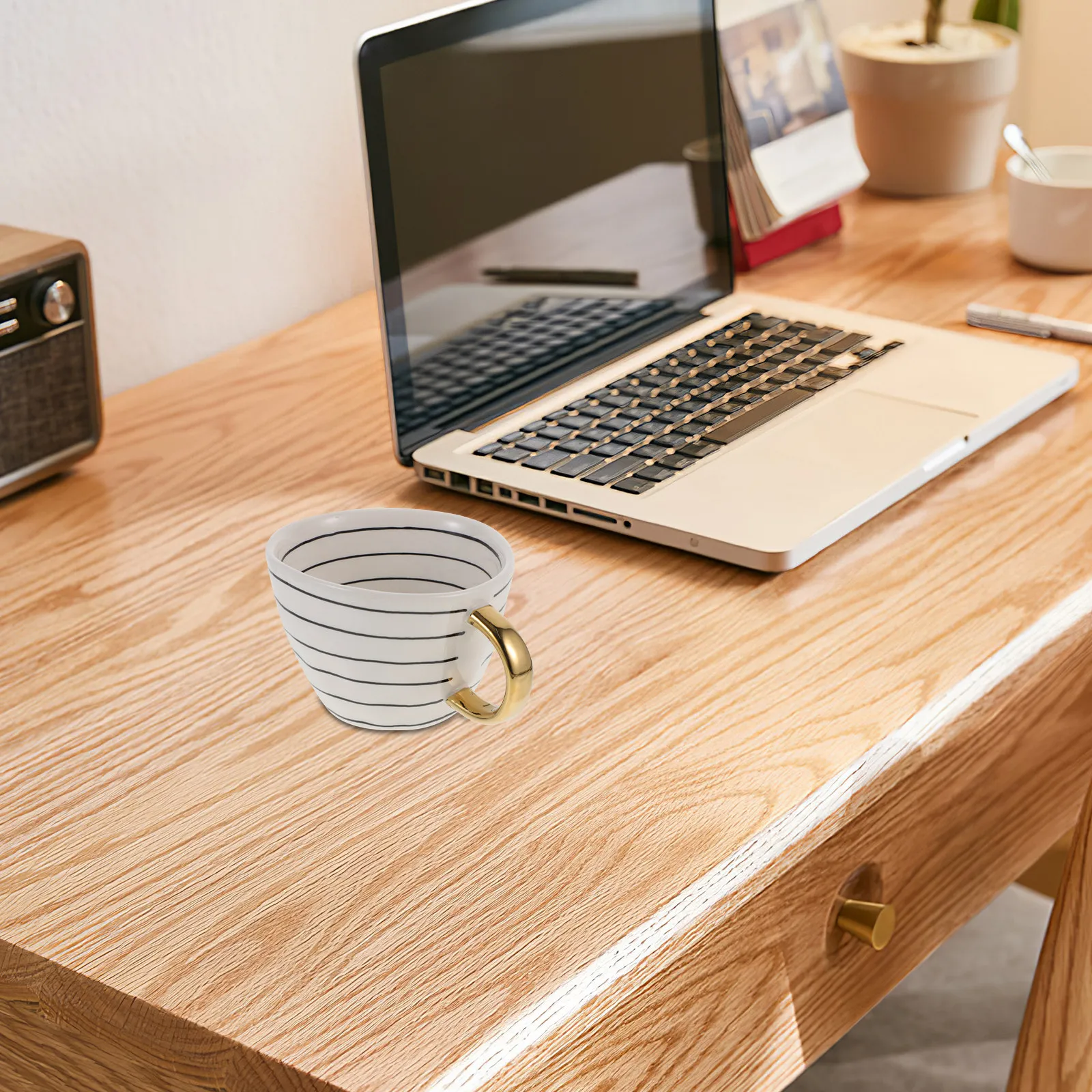 

Ceramic Coffee Mug with Comfortable Handle Smooth Rim Heat Resistant Non Slip Easy Clean for Home Office Cafe Tea Latte Drinking