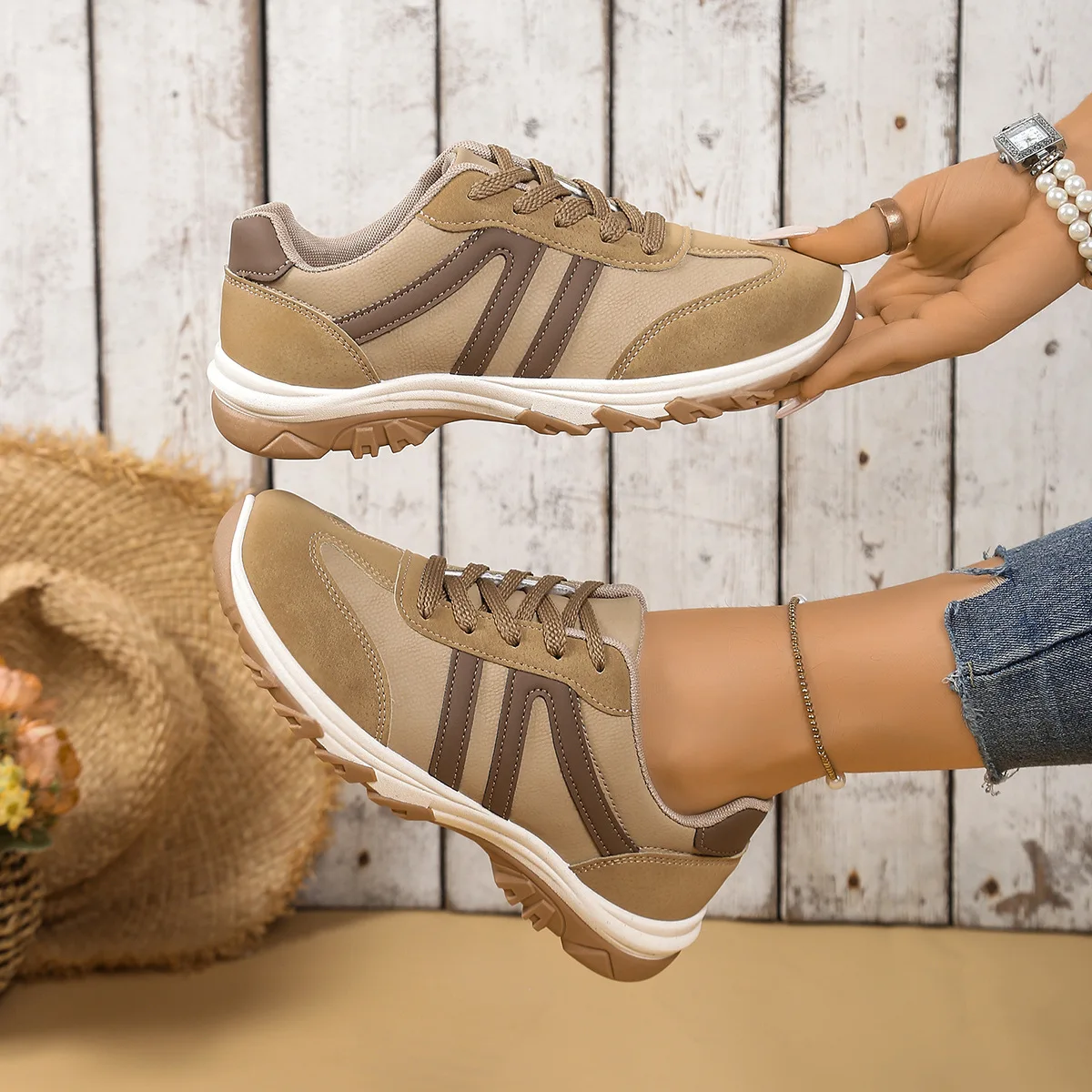 

2025 New Autumn/Winter Fashion Sneakers All-match Running Shoes Comfortable Lightweight Sports Women's Shoes Zapatos De Mujer