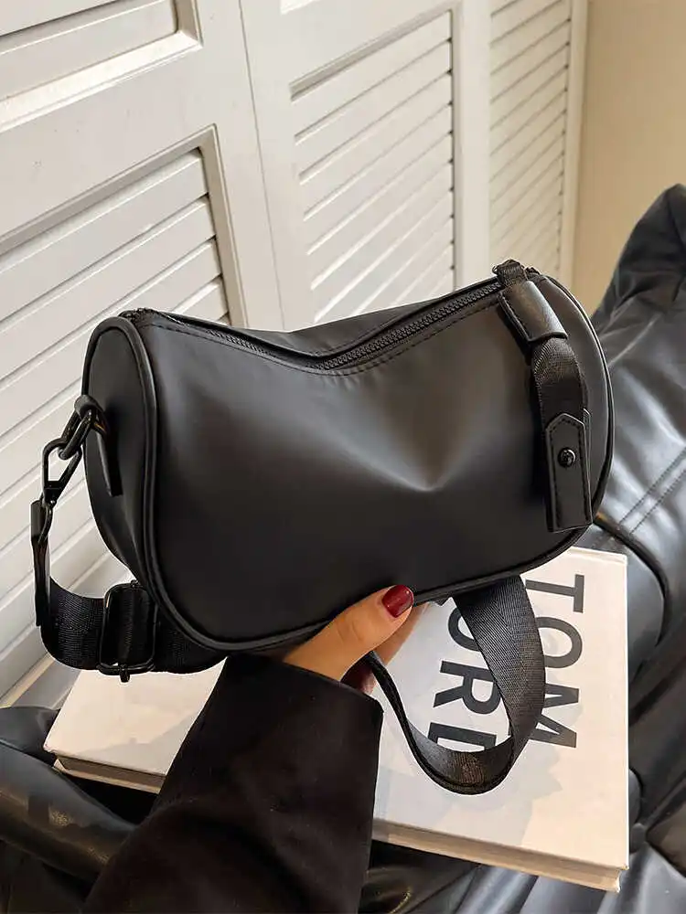 Oxford Cloth Single Shoulder Saddle Bag Women\'s Fashionable Korean Style Crossbody Bag with Wide Strap for Daily Use
