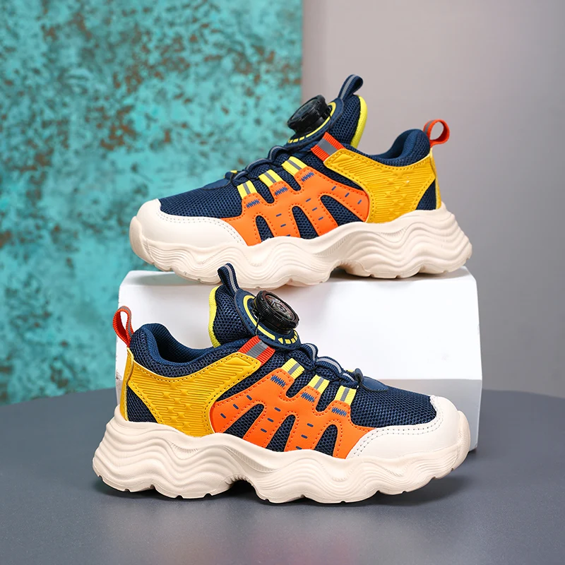 

A pair of children's four-season mesh sports shoes, soft and lightweight running shoes, sizes 28-40，KT-LT-2501