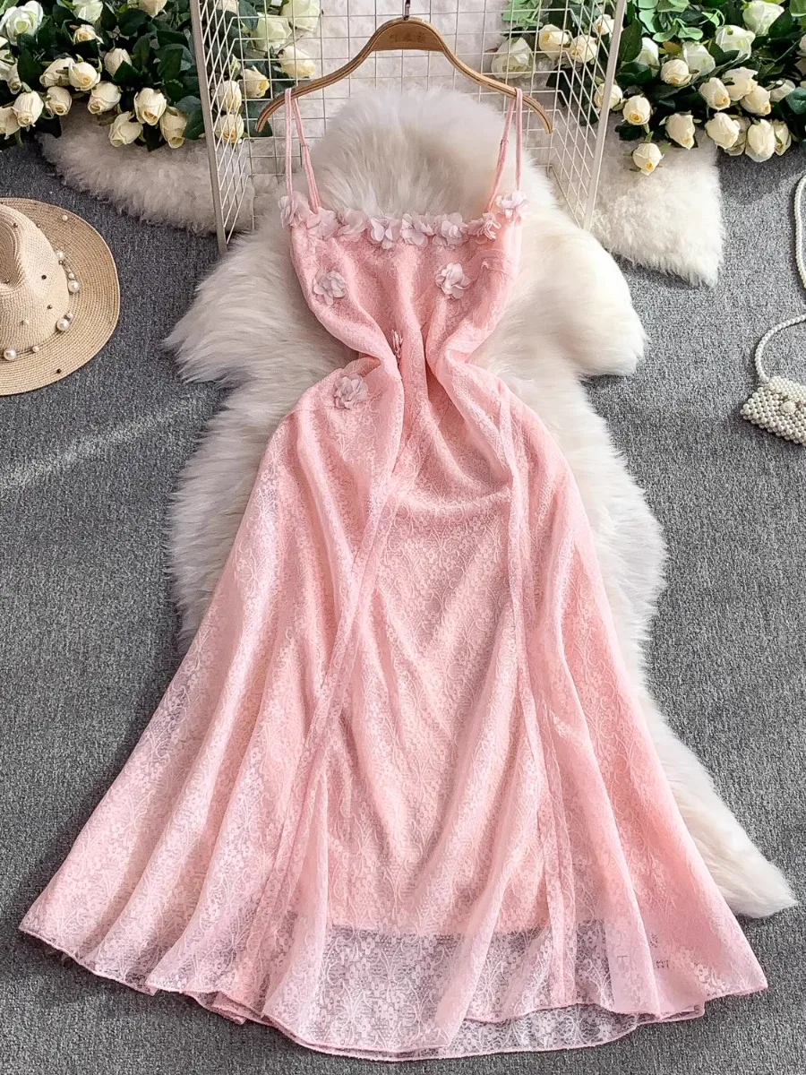 Foamlina นางฟ้าที่สวยงาม 3D ดอกไม้สีชมพูชุดยาวผู้หญิงฤดูร้อนใหม่ฝรั่งเศสที่ไม่ซ้ํากันสวยลูกไม้ Halter Maxi ชุดวันหยุด