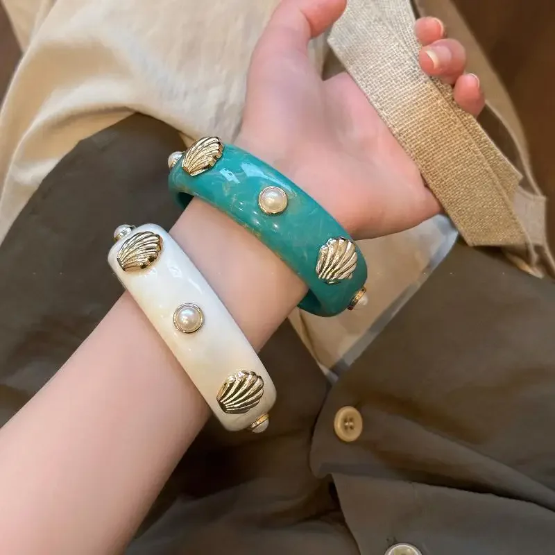 البوهيمي قذيفة الراتنج أساور للنساء هندسية غلو خمر أساور مجوهرات موضة أنيقة الاكريليك الأساور