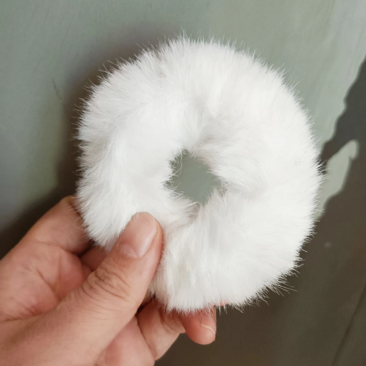 Winter White Rabbit Fur Hair Rope Cute Plush Hair Ties Scrunchies Fashion Girl Elastic Ponytail Holder Rubber Band Women Hair Ac — zdjęcie 5