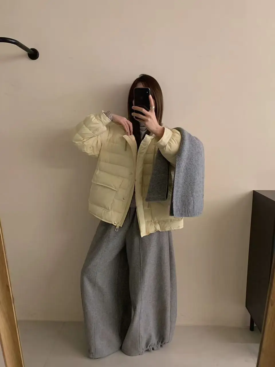 XF765 الخريف/الشتاء 25 الملابس النسائية الجديدة الكورية محبوك مقنعين أسفل سترة تصميم الشعور الصغيرة الأبيض بطة أسفل معطف #6