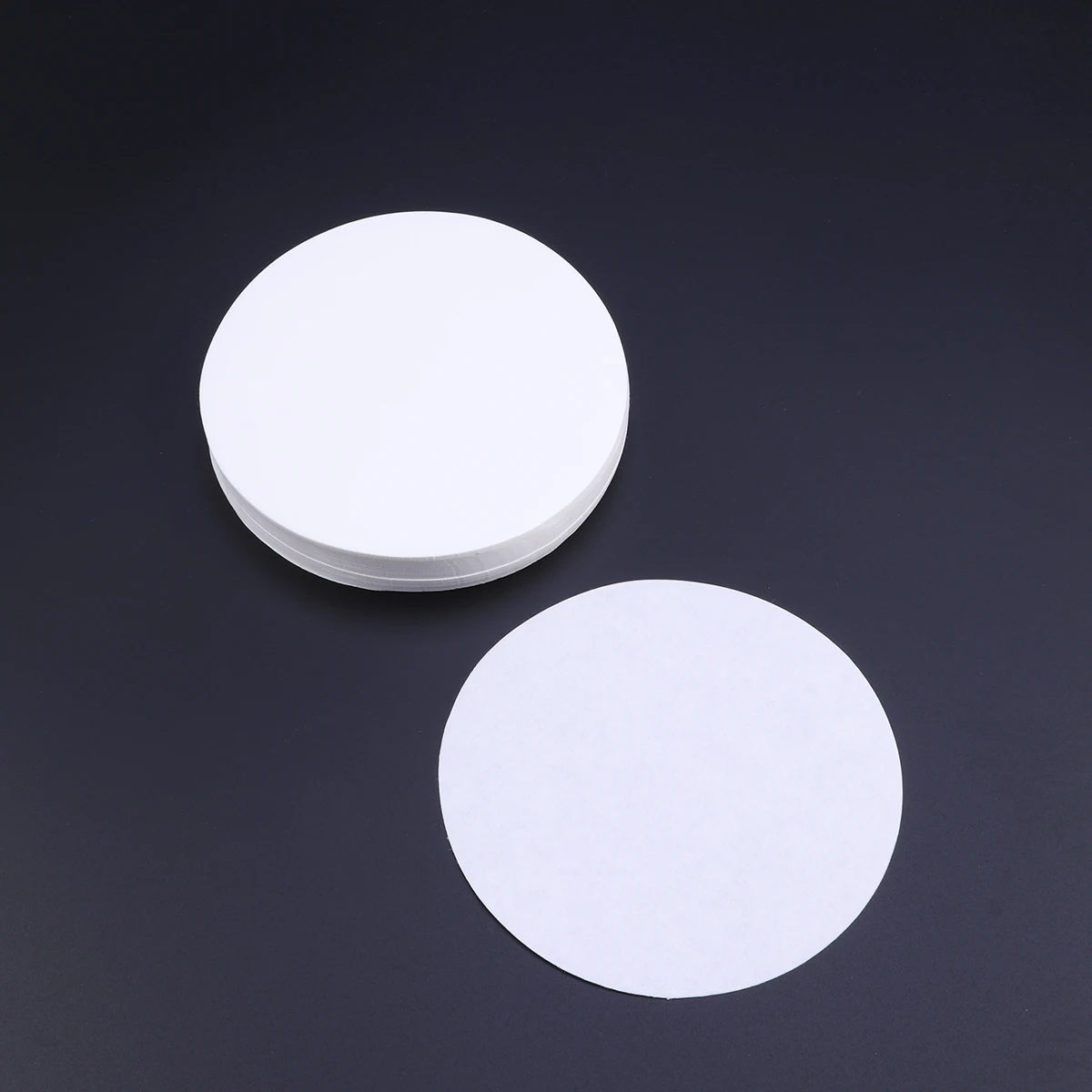 

100 pcs Filter Paper Medium Flow Rate Qualitative Discs For Laboratory Chemistry Filtration White Round Embossed Test Supplies