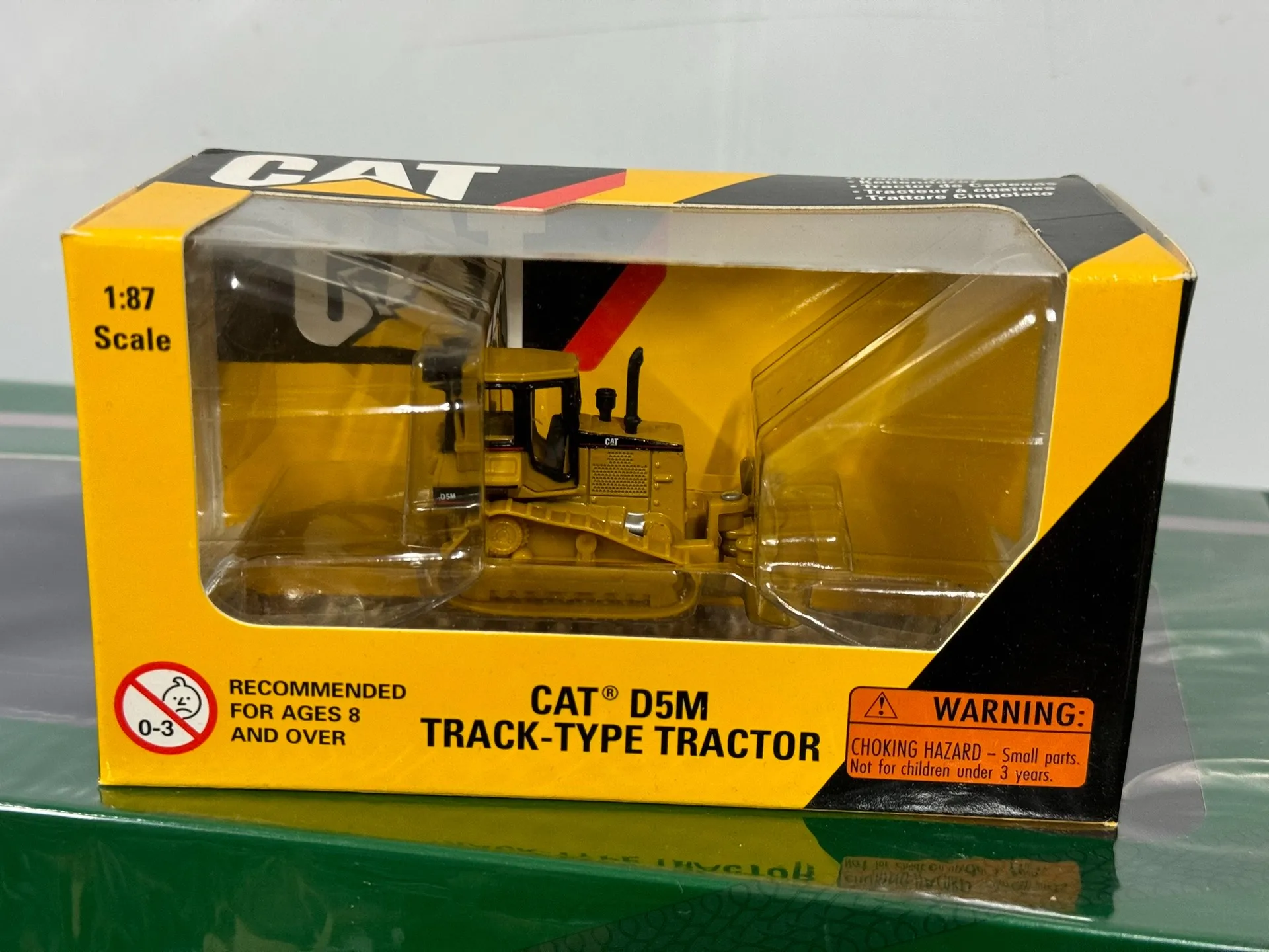 

Литой под давлением CAT масштаб 1/87 Caterpillar D5M модель автомобиля из сплава Коллекционная игрушка в подарок сувенир дисплей орнамент