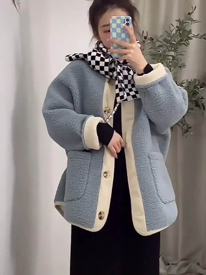 

Куртка из овечьей шерсти, шуба, женская куртка в горошек, пятнистый дизайн, круглый мотив, круглая композиция, макет диска, сфера, мяч Schema Ball