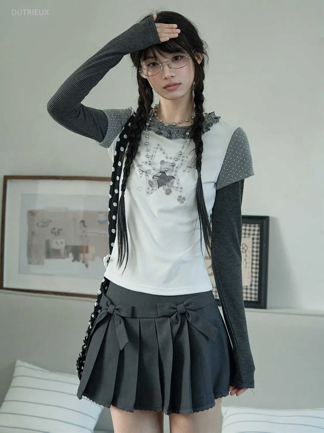 Korean Fashion Pattern Round Neck Long Sleeved T-shirt Classic Three-dimensional Bow Pleated Half Skirt Casual 2-piece Set