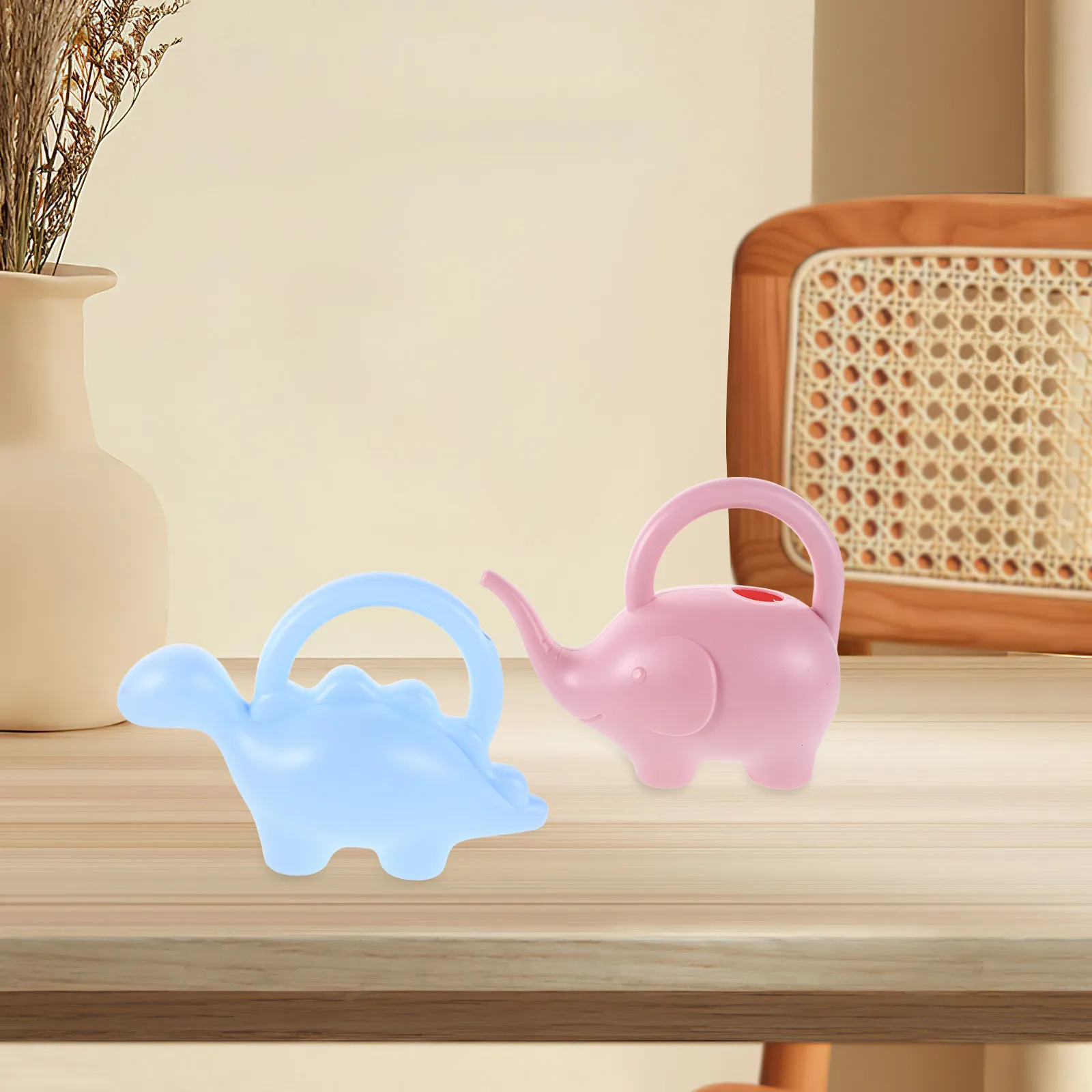 2Pcs Kids Watering Can Animal Shape 1L Capacity for Gardening Beach Sand Outdoor Play Cartoon Watering Cans Water Dispenser Toy