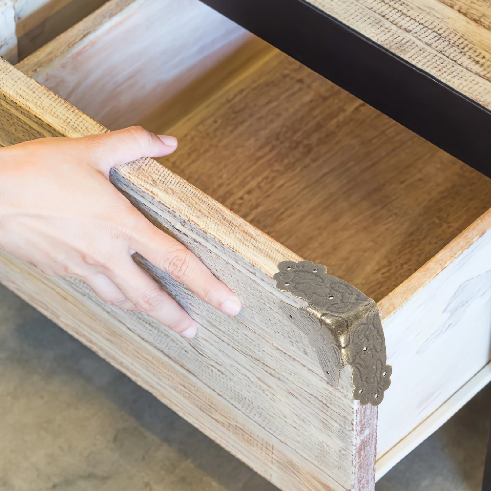 

25 Pcs Classical Corner Cabinet Bumpers Covers Side Protector Style Decorative Wooden Box Edge Guards