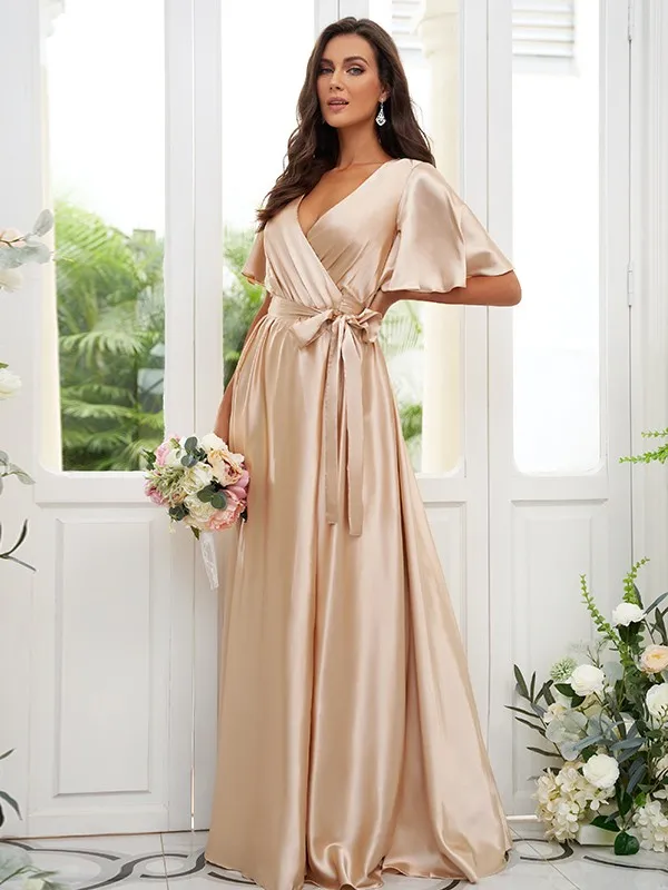 

Vintage Long V-Neck Satin Bridesmaid Dresses With Sash A-Line Pleats Floor Length Zipper Back Wedding Guest Gowns for Women