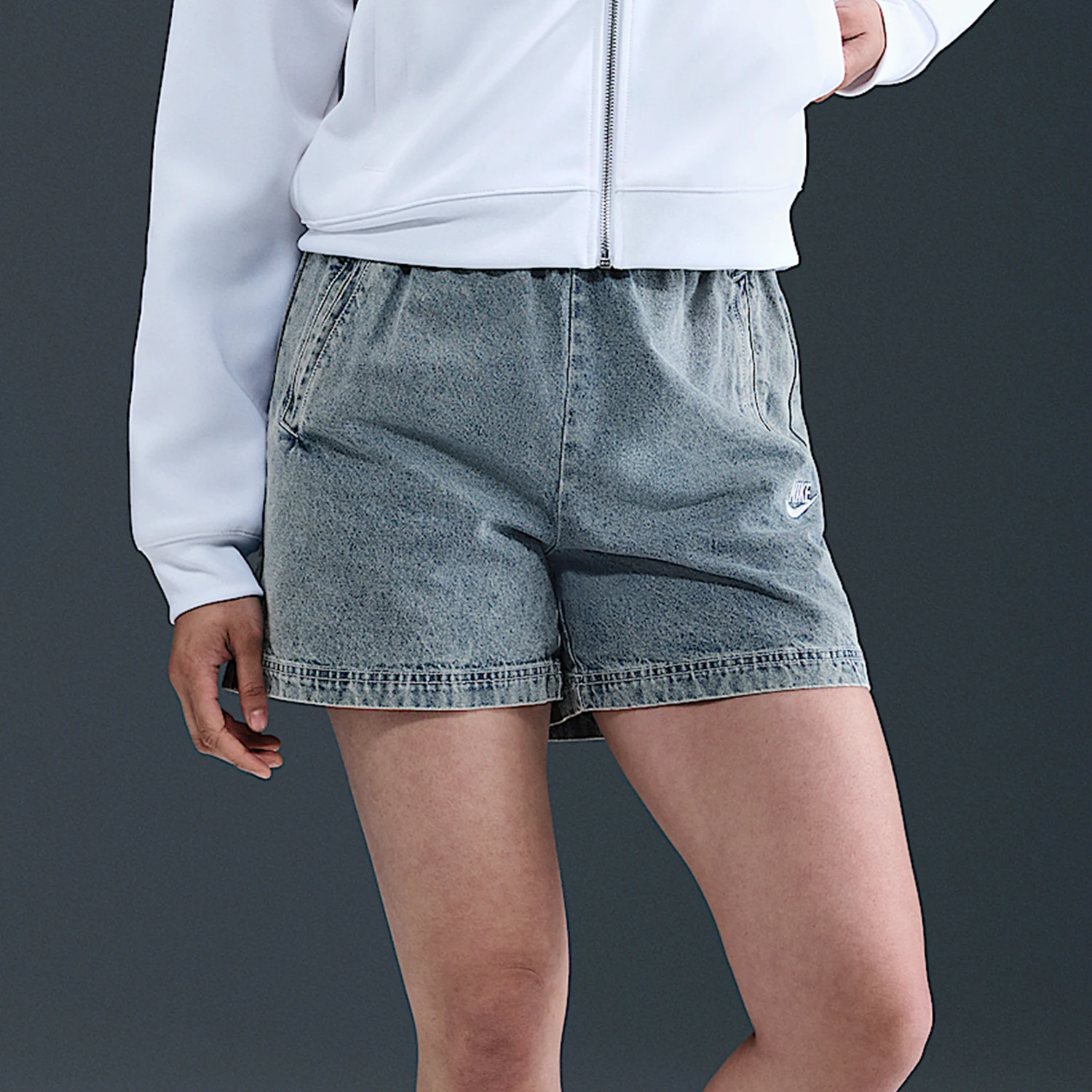 

Nike genuine Sportswear Women's Denim Shorts IF0624-440