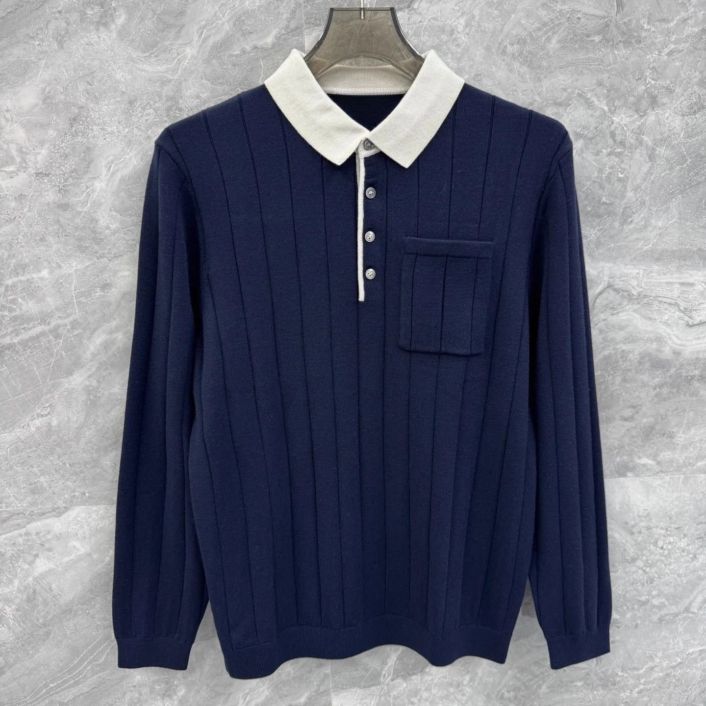 

BC Итальянский повседневный вязаный свитер из шерсти со старыми деньгами и лацканами