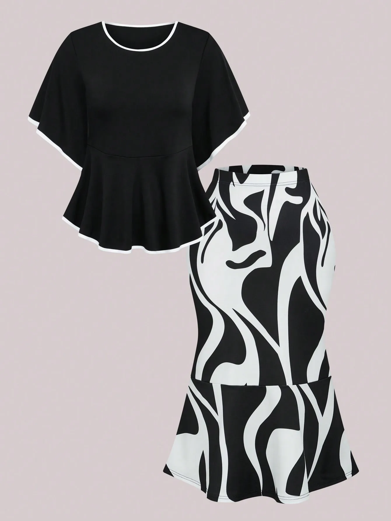 

Черно-белый комплект из двух предметов с абстрактным принтом: топ с пэплумом + расклешенная юбка