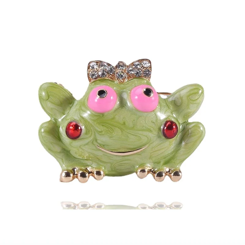 

BLUCOMEBlucome New Arrival Cute Green Frog Shape Brooch Enamel Animal Corsage for Women Kids Coat Suit Bag Scarf Pins Holiday Gi