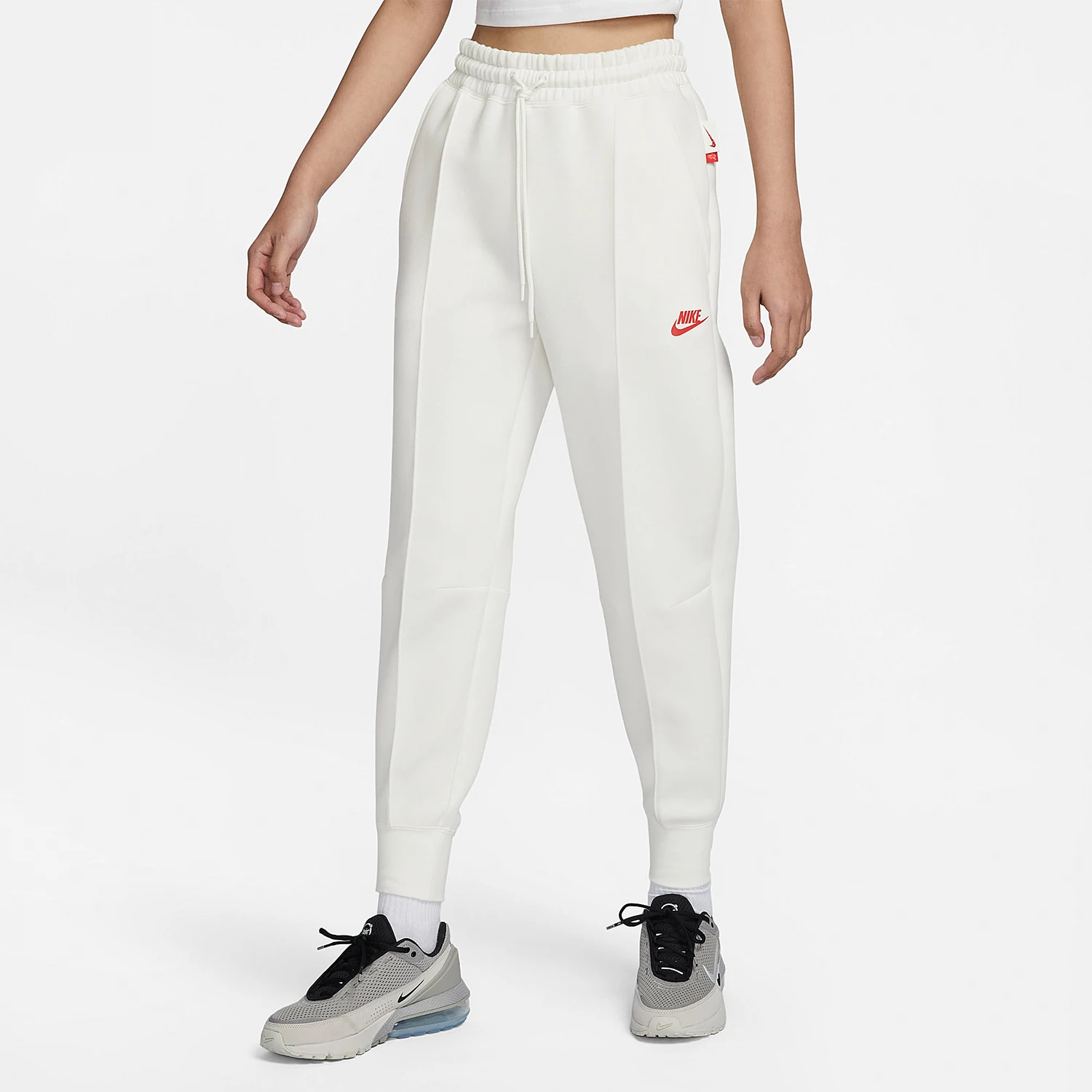 

Nike Genuine Year of the Dragon Women's Tapered Sports Pants FZ6386-133