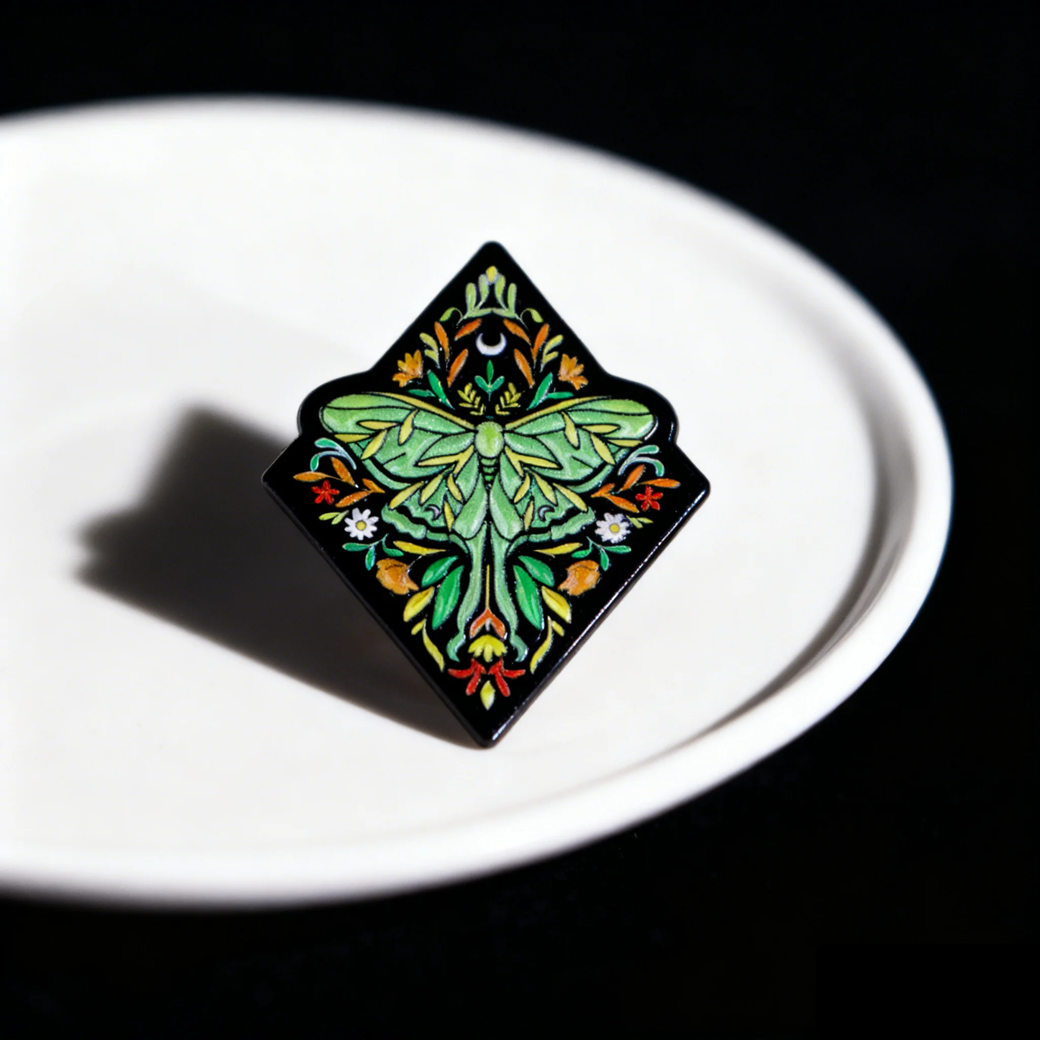 

Green Moth Enamel Pin Colorful Badges on Backpack Women's Brooches Hat Lapel Pins Cosplay Accessories Toys Gifts