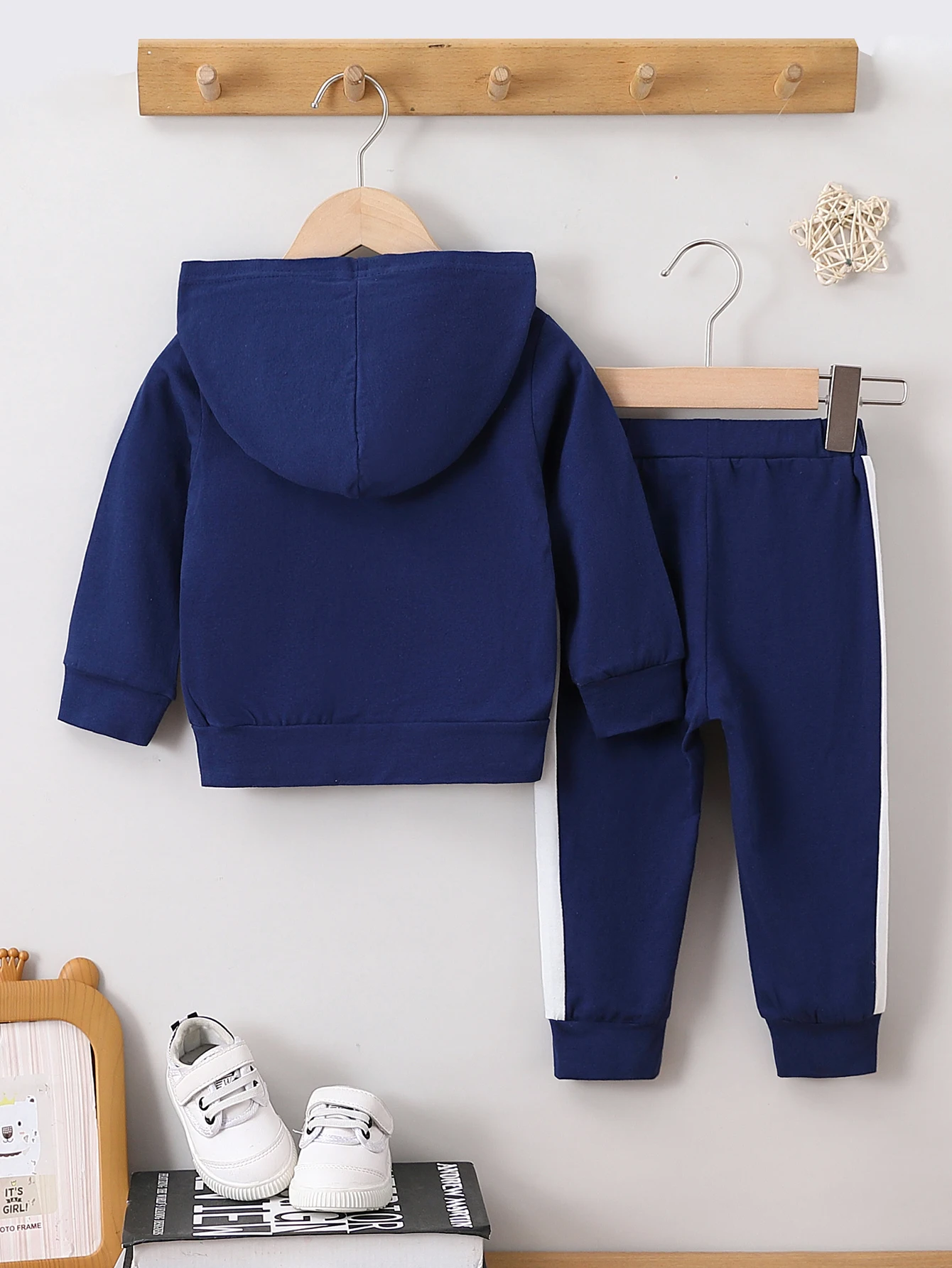 ربيع الخريف الاطفال ديناصور طباعة هوديي وسراويل قطعتين مجموعة كول عادية طباعة كاملة ديناصور نمط الجانب الأبيض المشارب