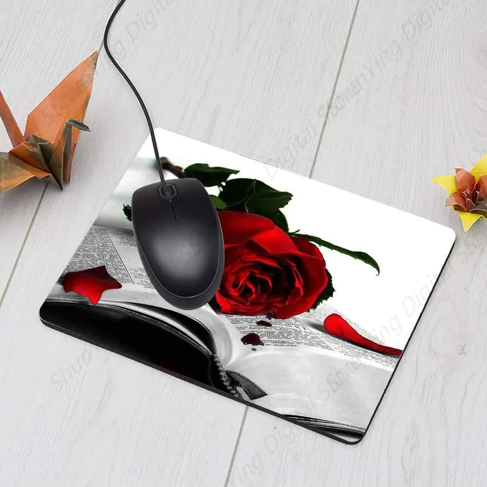 Red Rose Book รูปแบบเมาส์ Pad โต๊ะคอมพิวเตอร์แล็ปท็อปสํานักงานตกแต่ง Anti SLIP ยางแผ่น Pad ของขวัญ 25*30 ซม