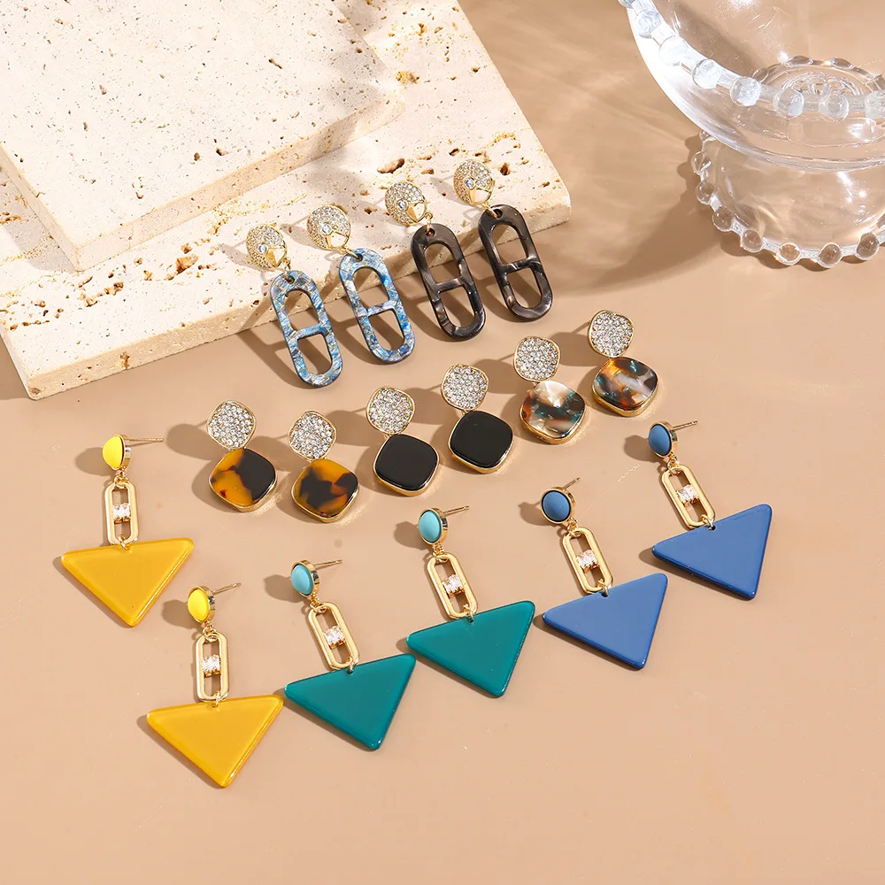 

DIY accessories Acrylic earrings, light luxury personalized exaggerated jewelry, French retro vacation earrings, niche design st