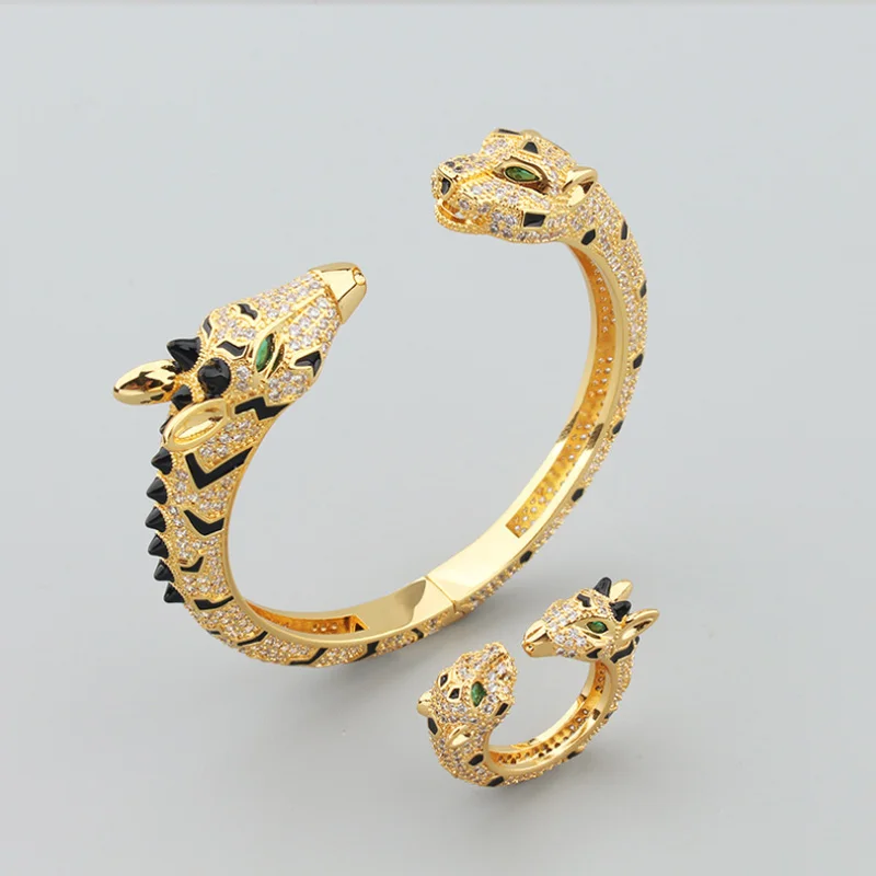 

Donia Jewelry Fashion Leopard And Giraffe Double Titanium Micro-Inlaid AAA Zircon Luxury Enamel Animal Bracelet Ring Set