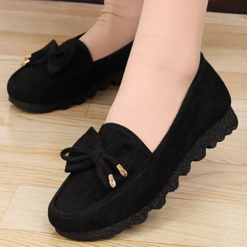 Beijing Ladies Cloth Shoes Soft Bottom Anti-Slip Work Shoes Traditional Chinese Style Floral Embroidery Flat Heel Daily Wear