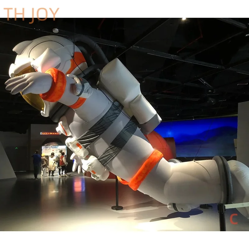 snel luchtschip tot deur, gigantische opblaasbare astronaut, opblaasbare astronaut voor podiumdecoratie, dakhangende astronautballon